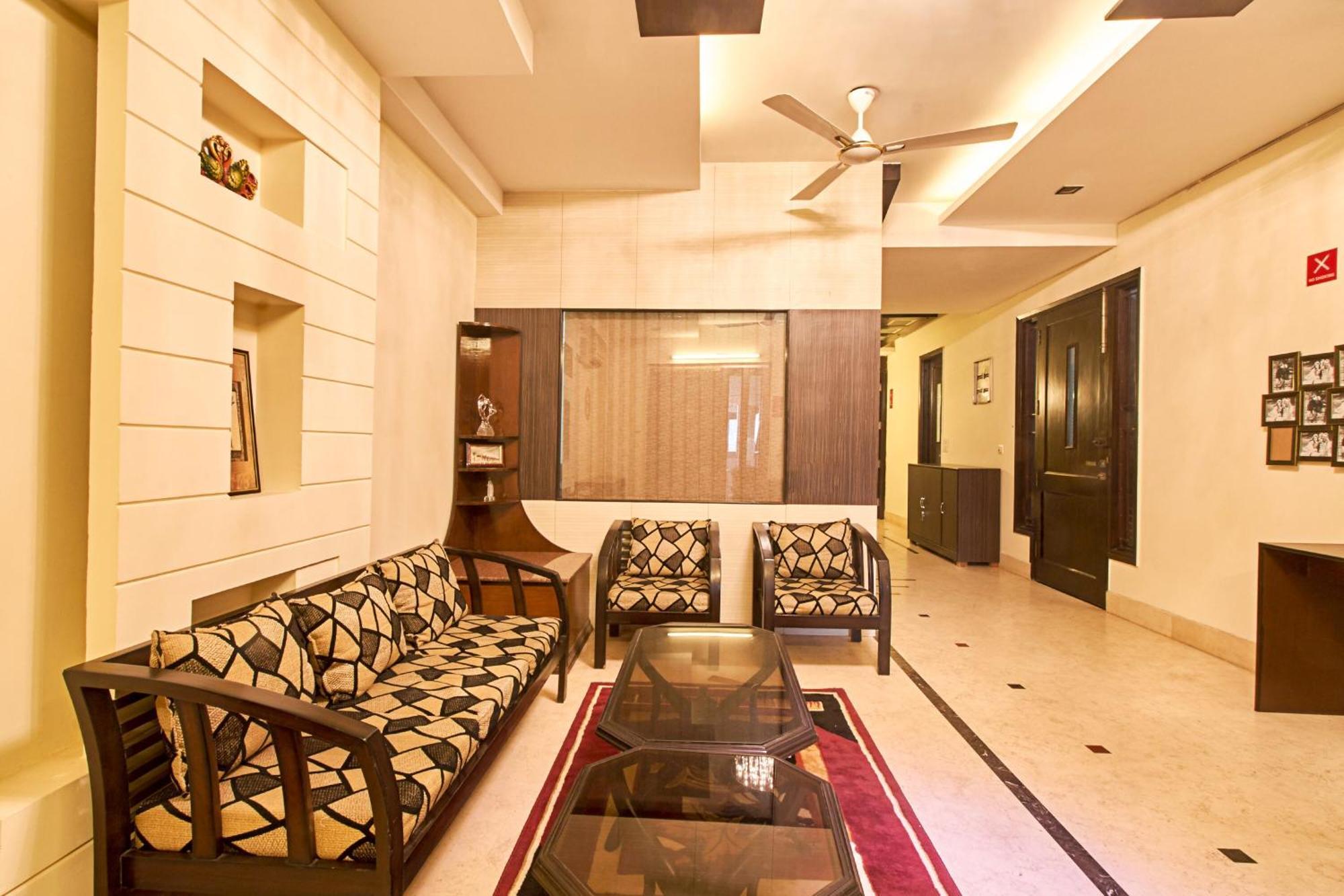 Oyo 3594 Kamla Nagar Hotel Nova Deli Exterior foto